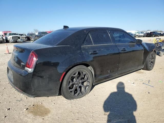 2019 Chrysler 300 Touring