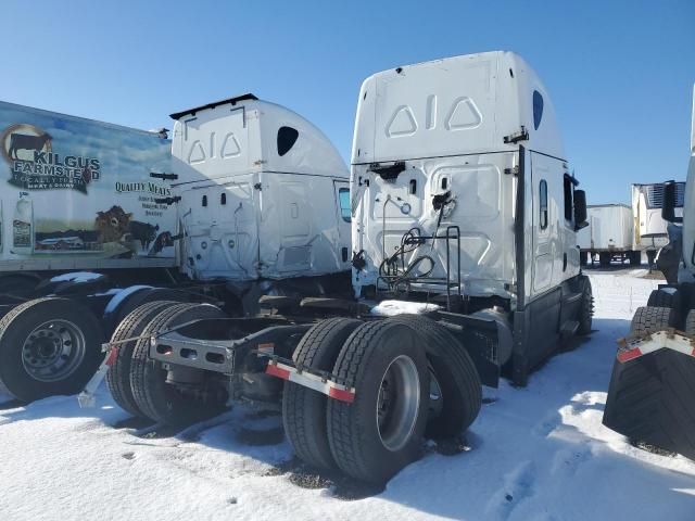 2024 Freightliner Cascadia 126