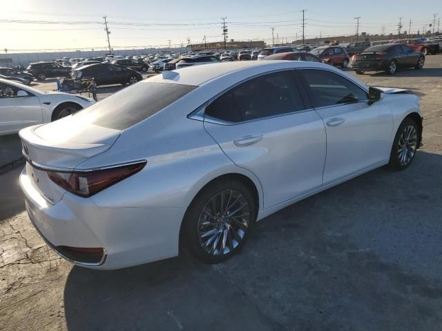 2024 Lexus ES 300H Base