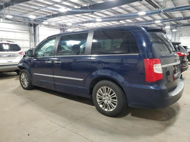 2014 Chrysler Town & Country Touring L