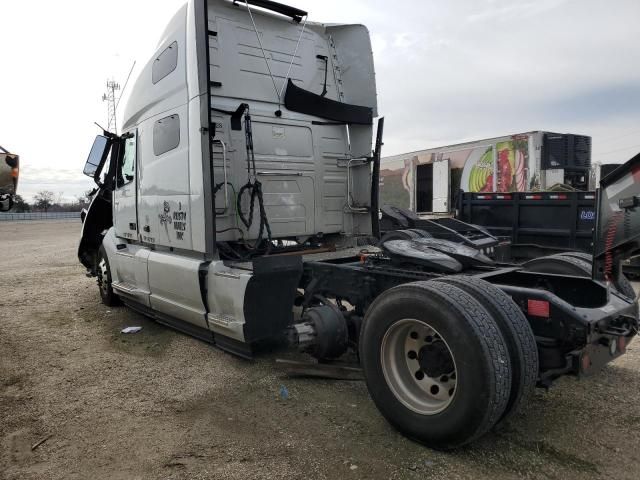 2025 Volvo VN VNL