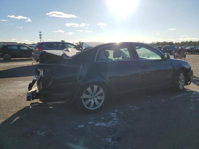 2005 Toyota Avalon XL