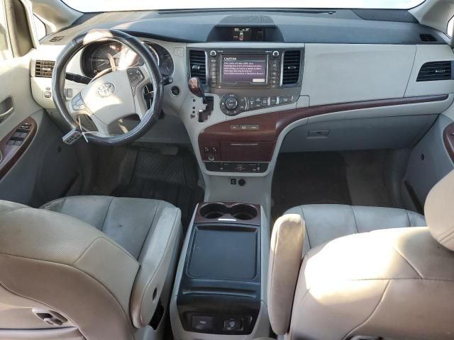 2011 Toyota Sienna XLE