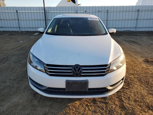 2014 Volkswagen Passat SE