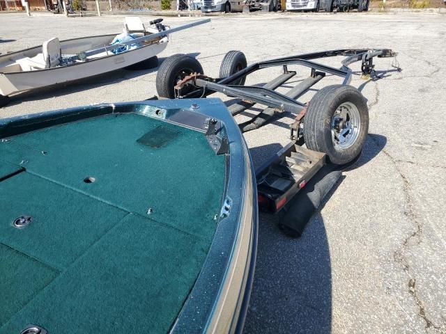 1997 Land Rover 1997 Landau Boat CO Bass Boat