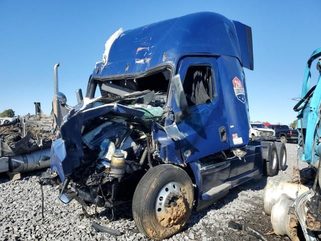 2019 Freightliner Cascadia 126