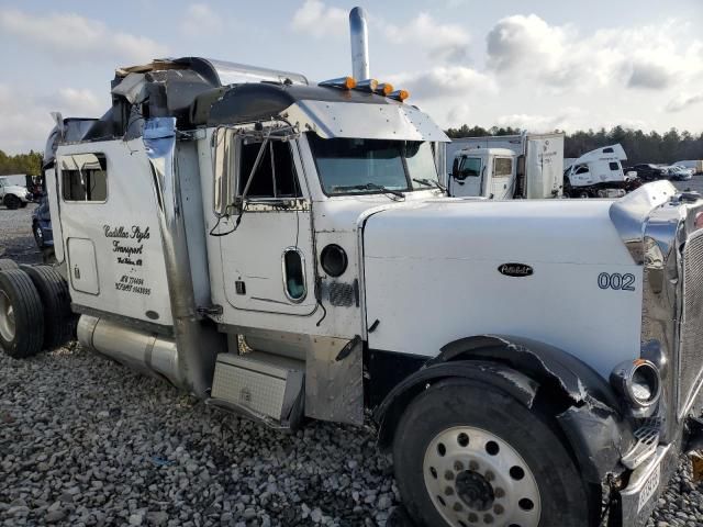 2001 Peterbilt 379