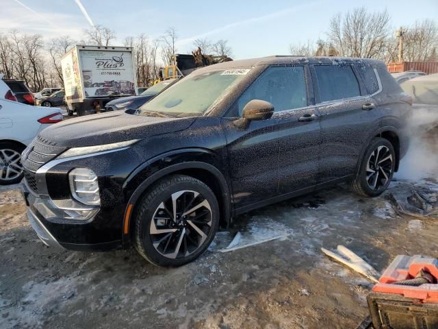 2023 Mitsubishi Outlander SE