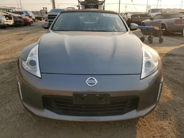 2016 Nissan 370Z Base