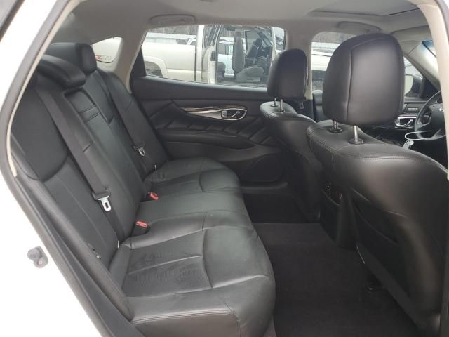 2016 Infiniti Q70 3.7