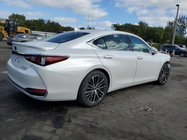 2024 Lexus ES 300H Base