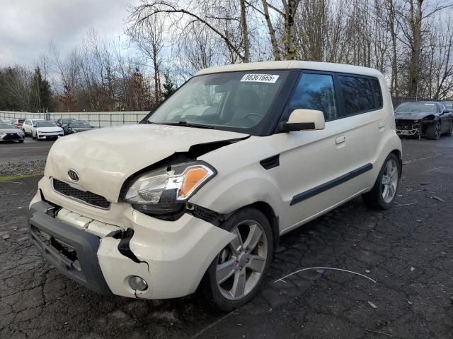 2010 KIA Soul +