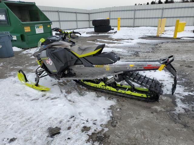 2023 Skidoo Backcountr