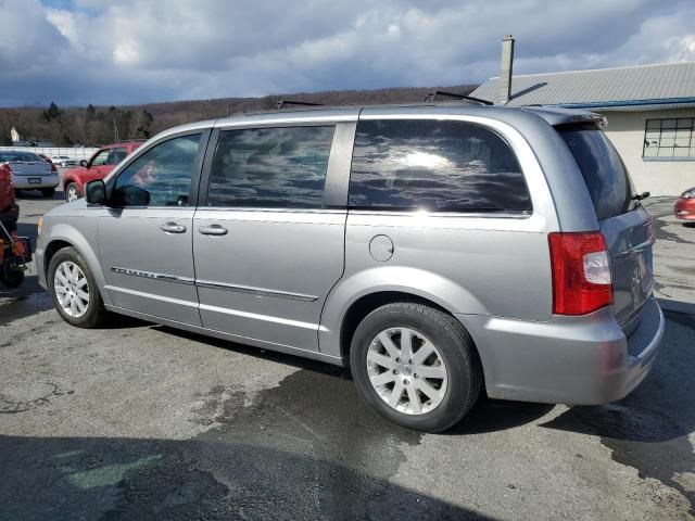 2016 Chrysler Town & Country Touring