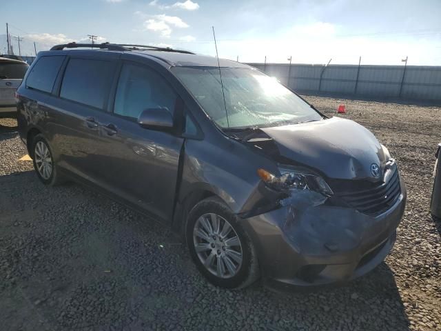 2012 Toyota Sienna LE