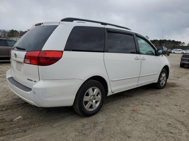 2004 Toyota Sienna CE