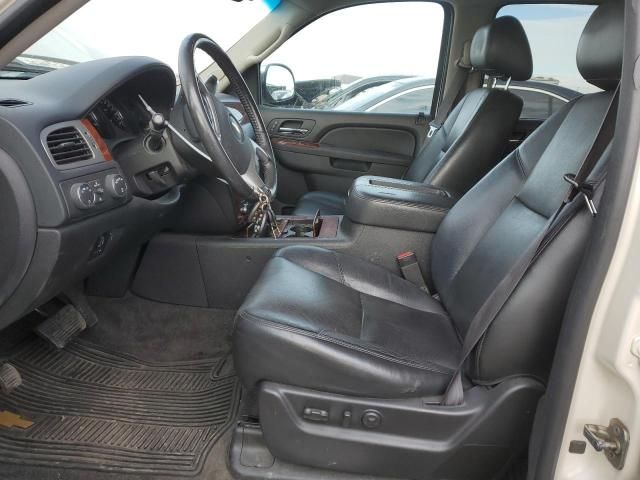 2014 Chevrolet Suburban K1500 LTZ