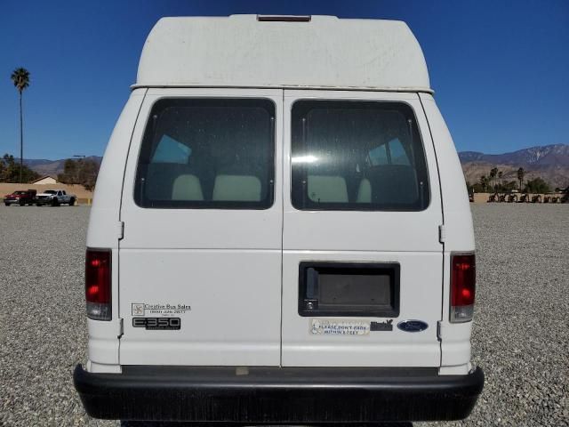 2002 Ford Econoline E350 Super Duty Van