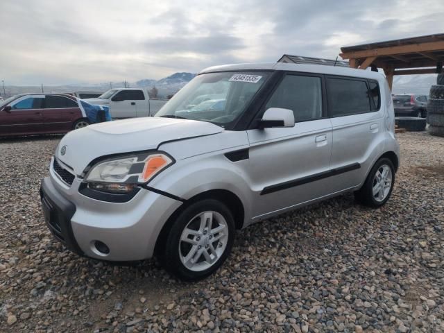 2010 KIA Soul +