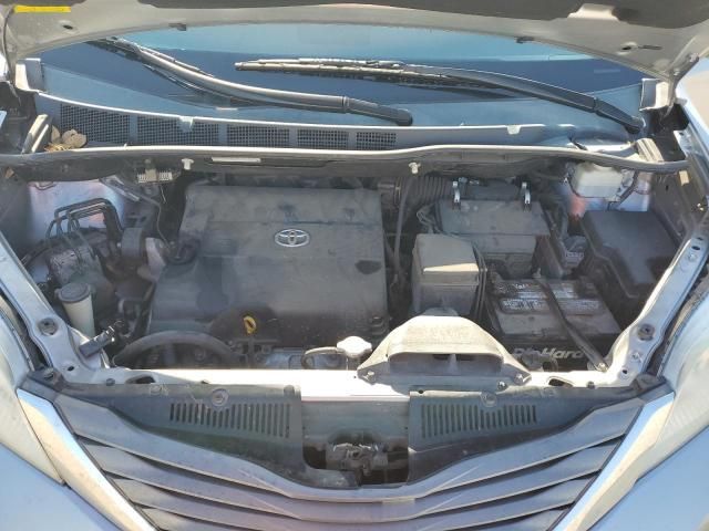 2012 Toyota Sienna XLE