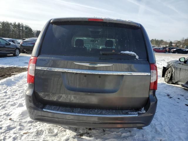 2015 Chrysler Town & Country Touring