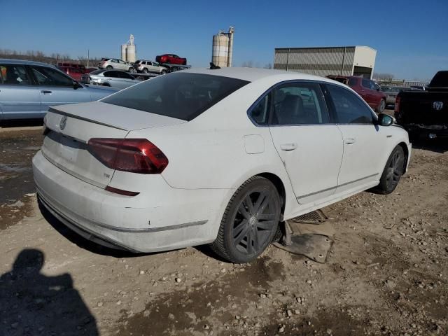 2017 Volkswagen Passat R-Line