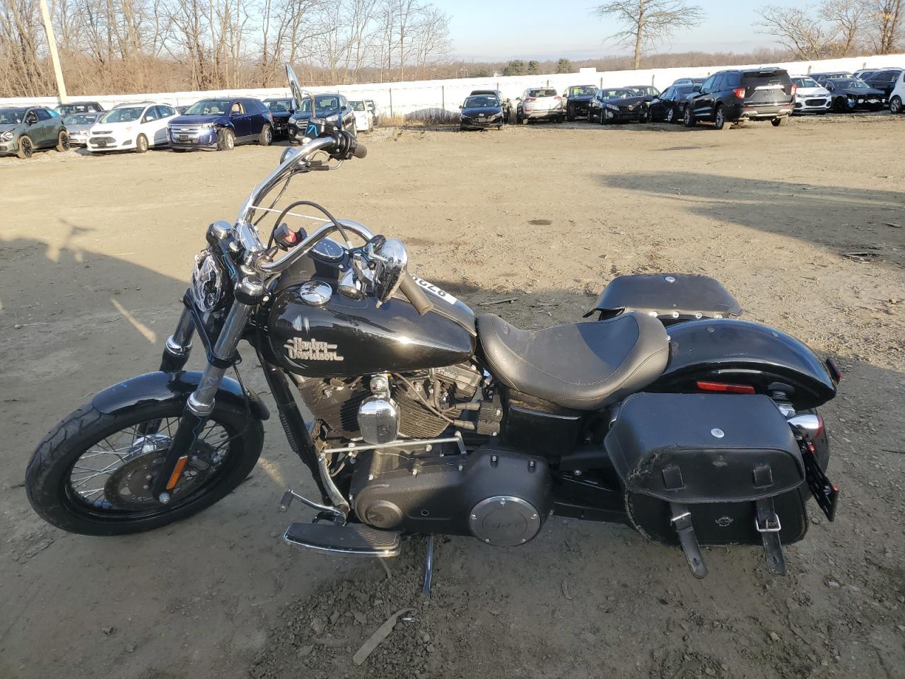 2017 Harley-Davidson Fxdb Dyna Street BOB