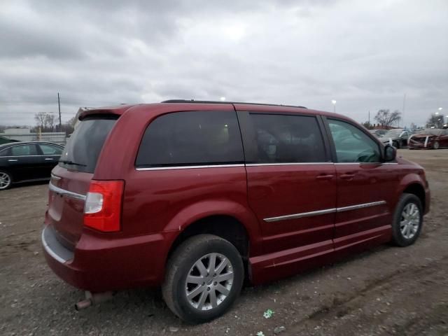 2013 Chrysler Town & Country Touring