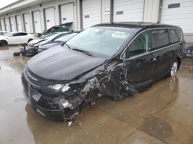 2024 Chrysler Voyager LX