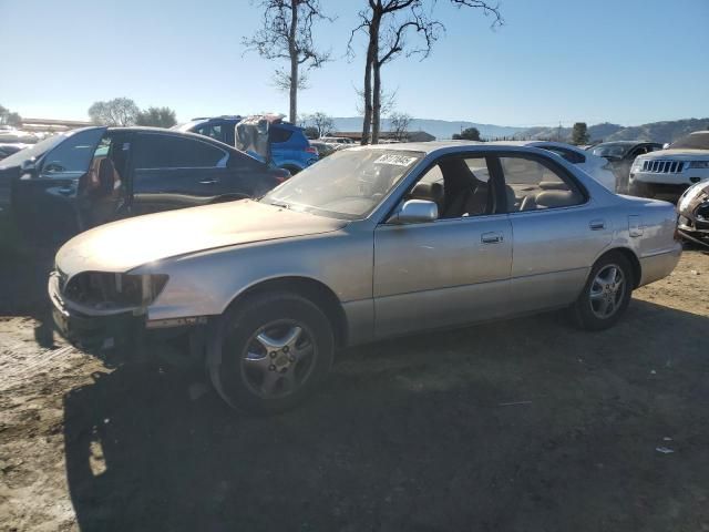 1995 Lexus ES 300