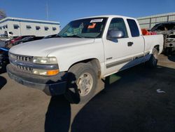 Camiones salvage sin ofertas aún a la venta en subasta: 2000 Chevrolet Silverado C1500