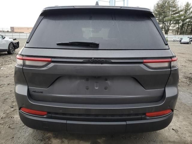 2024 Jeep Grand Cherokee Laredo