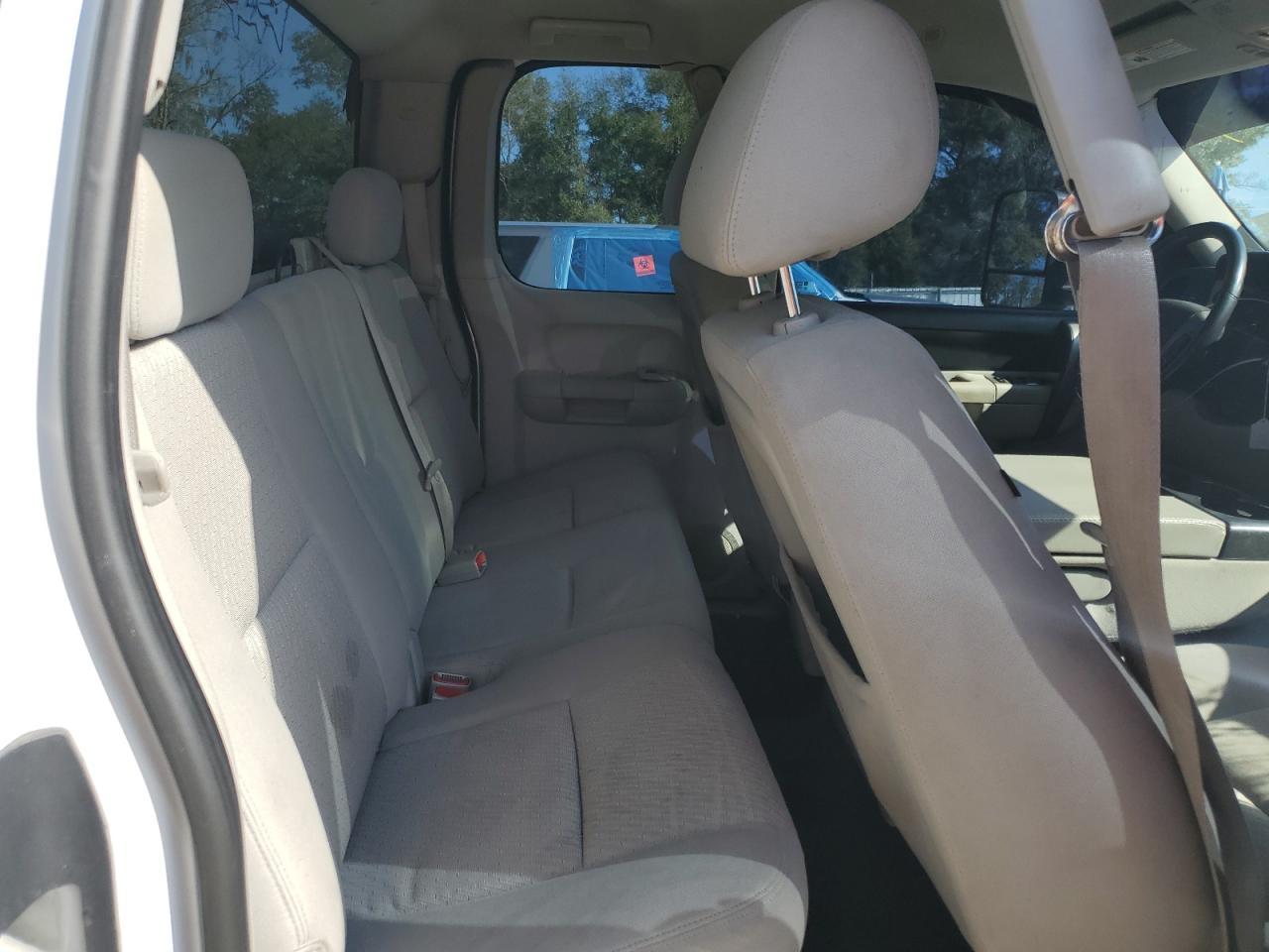 2011 Chevrolet Silverado C1500 lt