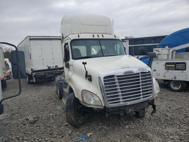 2016 Freightliner Cascadia 125