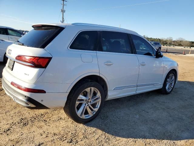 2021 Audi Q7 Premium Plus