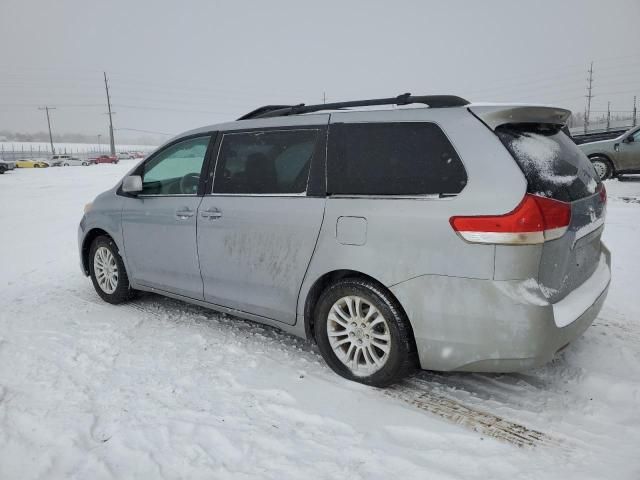 2012 Toyota Sienna XLE