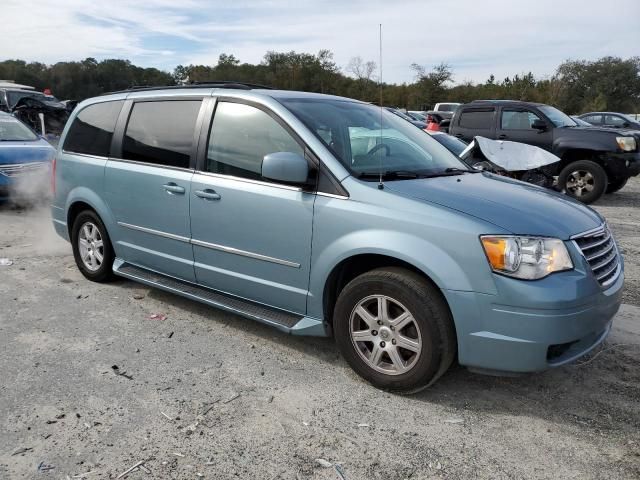 2010 Chrysler Town & Country Touring