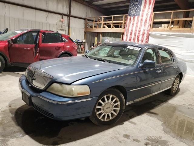 2005 Lincoln Town Car Signature