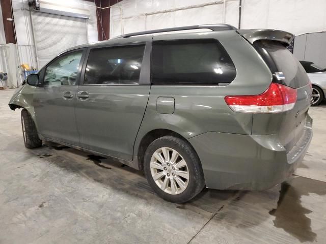 2014 Toyota Sienna XLE