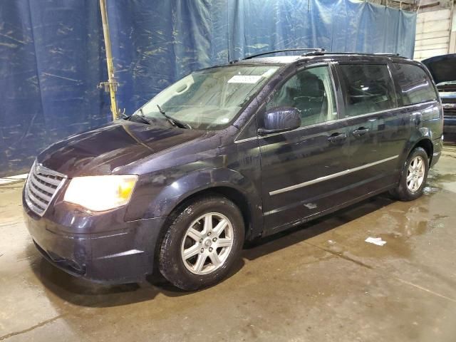 2010 Chrysler Town & Country Touring Plus