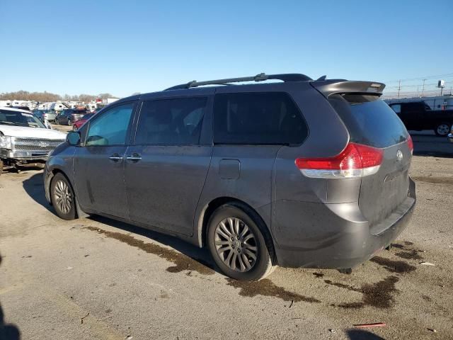 2011 Toyota Sienna XLE