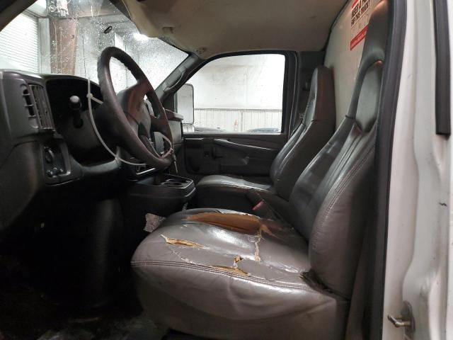 2006 GMC Savana Cutaway G3500