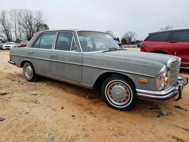 1971 Mercedes-Benz 280 SE