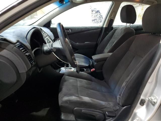 2011 Nissan Altima Base