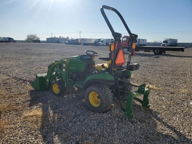 2019 John Deere 1025R