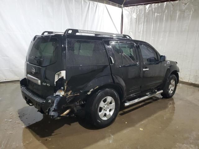 2005 Nissan Pathfinder LE