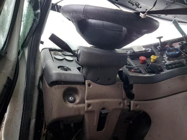 2012 Freightliner Cascadia 125
