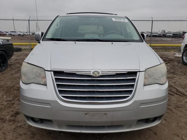 2009 Chrysler Town & Country Touring