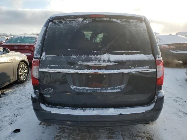 2012 Chrysler Town & Country Touring L