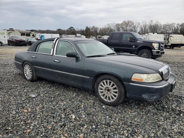 2003 Lincoln Town Car Signature